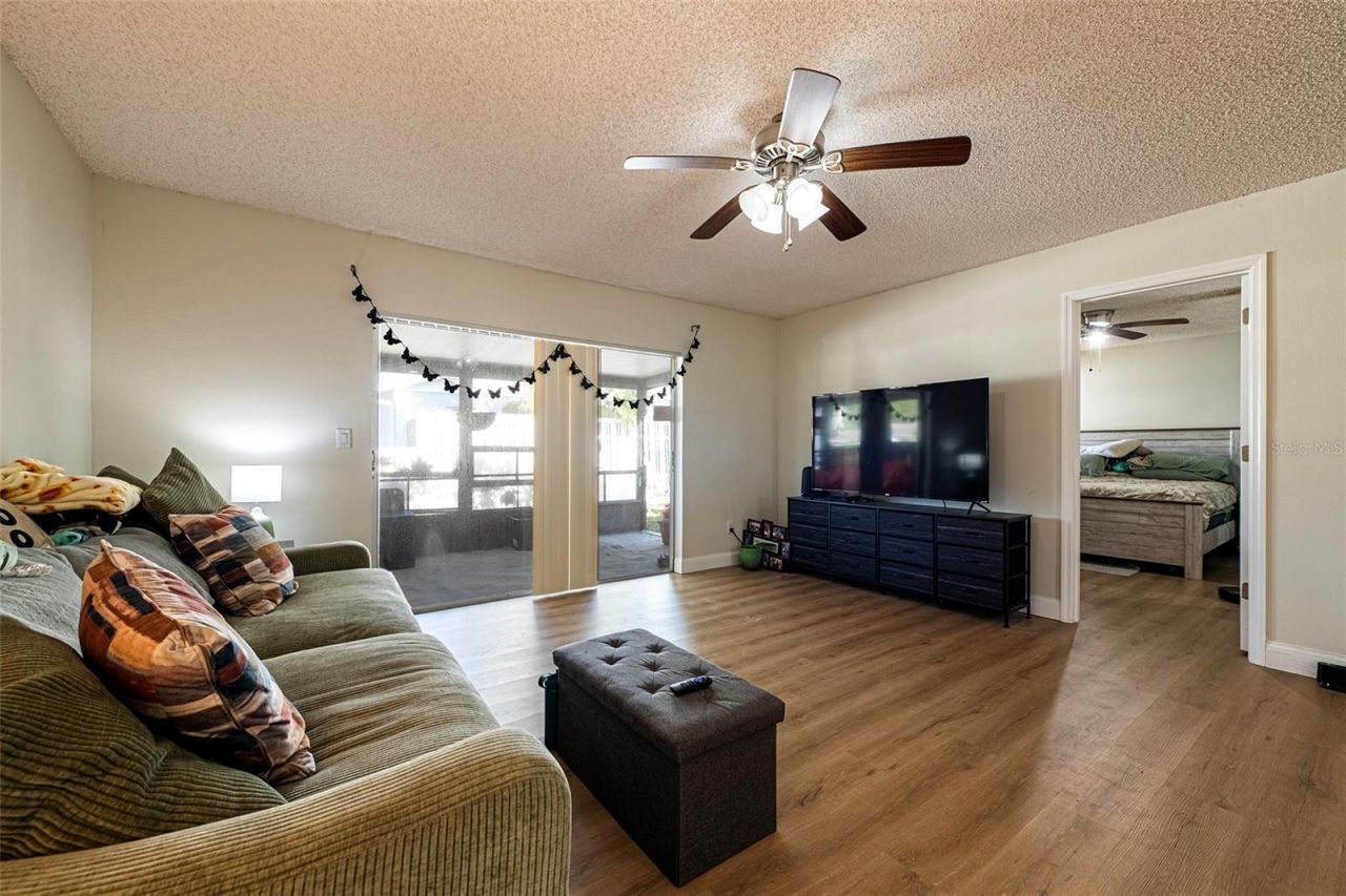 6401 Cedarbrook Drive S, Pinellas Park, FL 33782 Photo