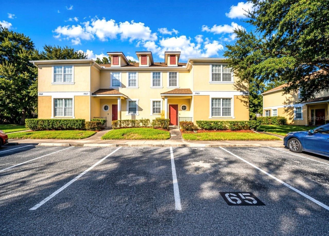 1965 Fiesta Ridge Court, Tampa, FL 33604 Main Photo