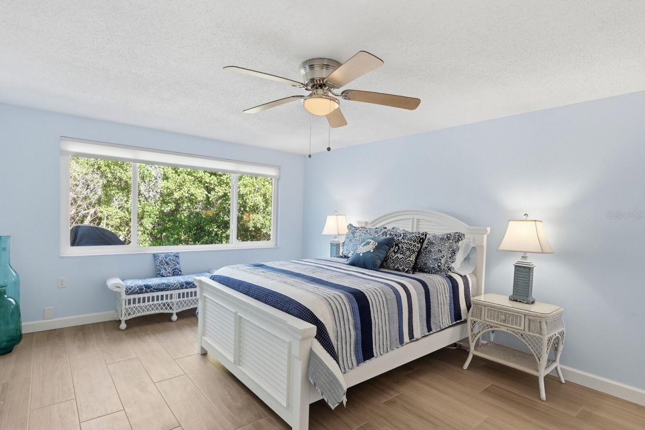 573 Spanish Drive N, Longboat Key, FL 34228 Photo