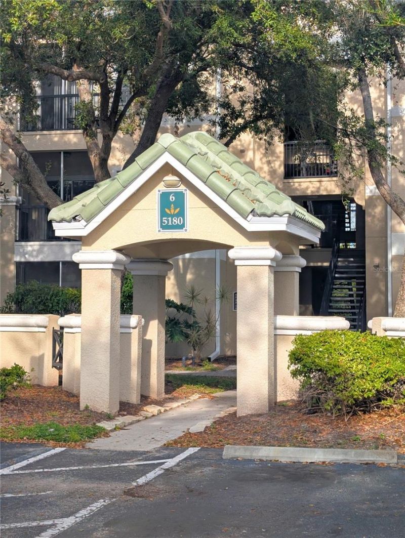 5180 Northridge Road, Unit 203, Sarasota, FL 34238 Main Photo