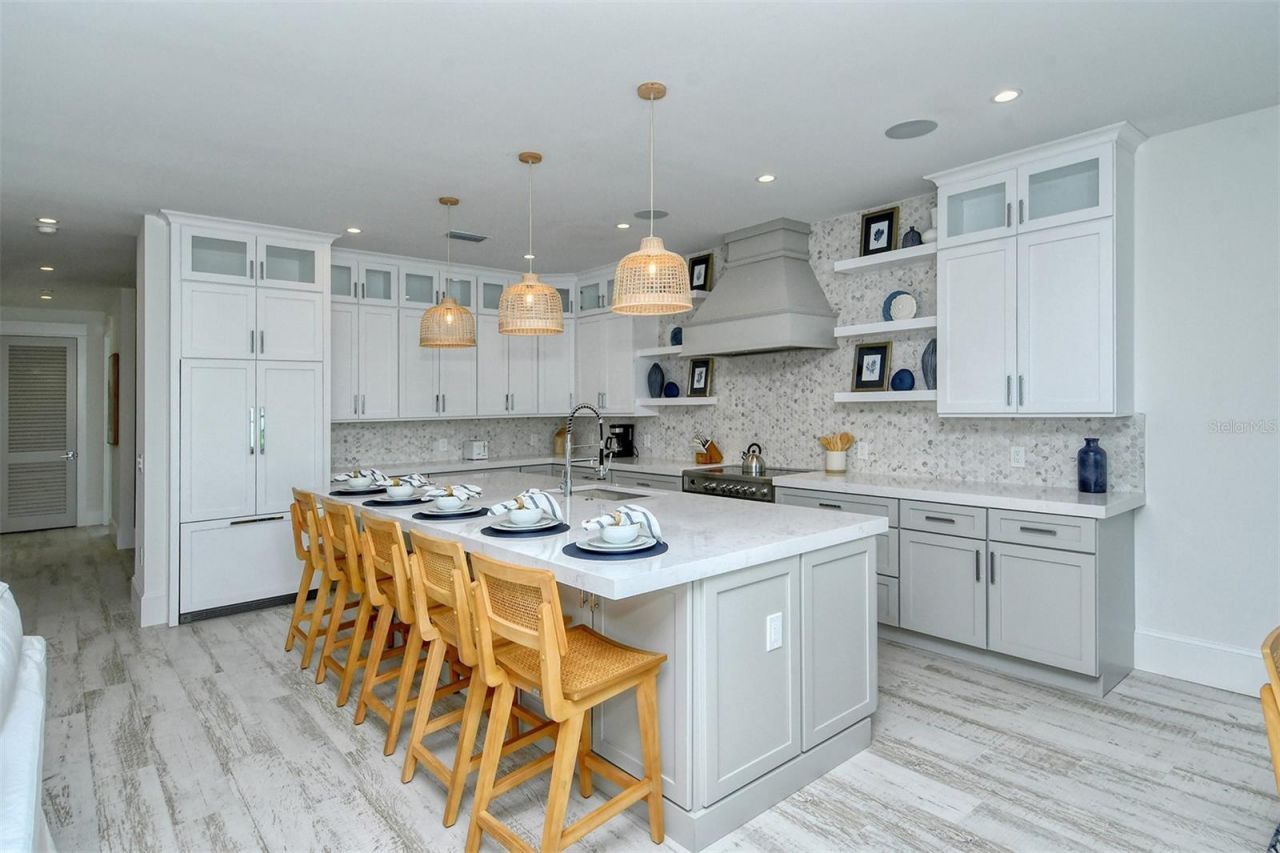 2406 Avenue C, Bradenton Beach, FL 34217 Photo