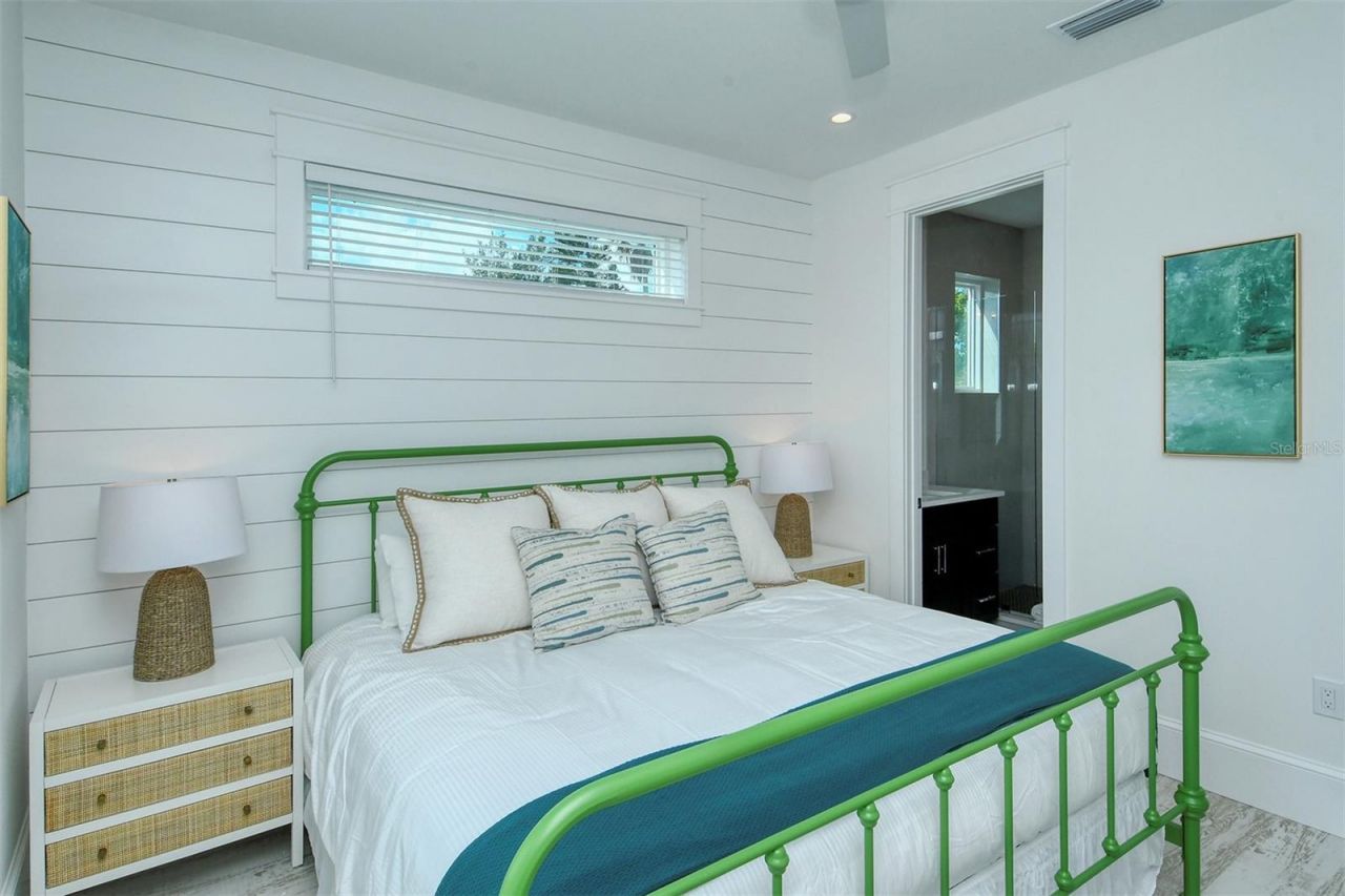 2406 Avenue C, Bradenton Beach, FL 34217 Photo