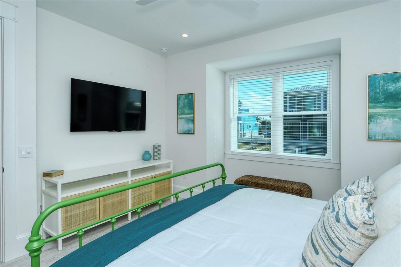 2406 Avenue C, Bradenton Beach, FL 34217 Photo