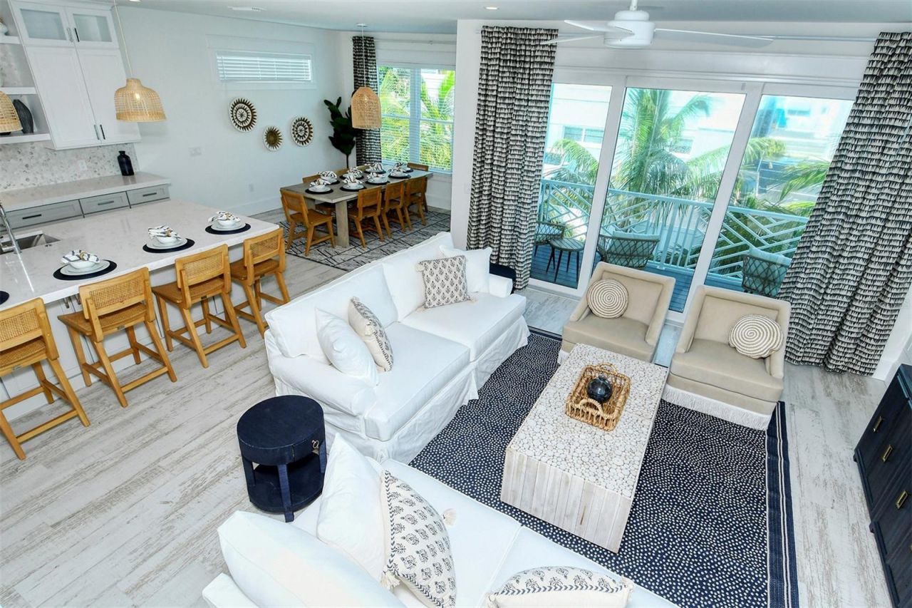 2406 Avenue C, Bradenton Beach, FL 34217 Photo