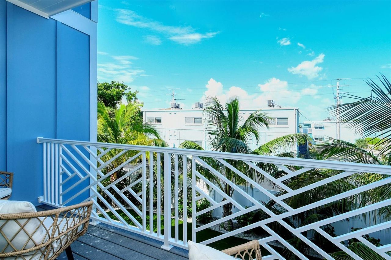 2406 Avenue C, Bradenton Beach, FL 34217 Photo