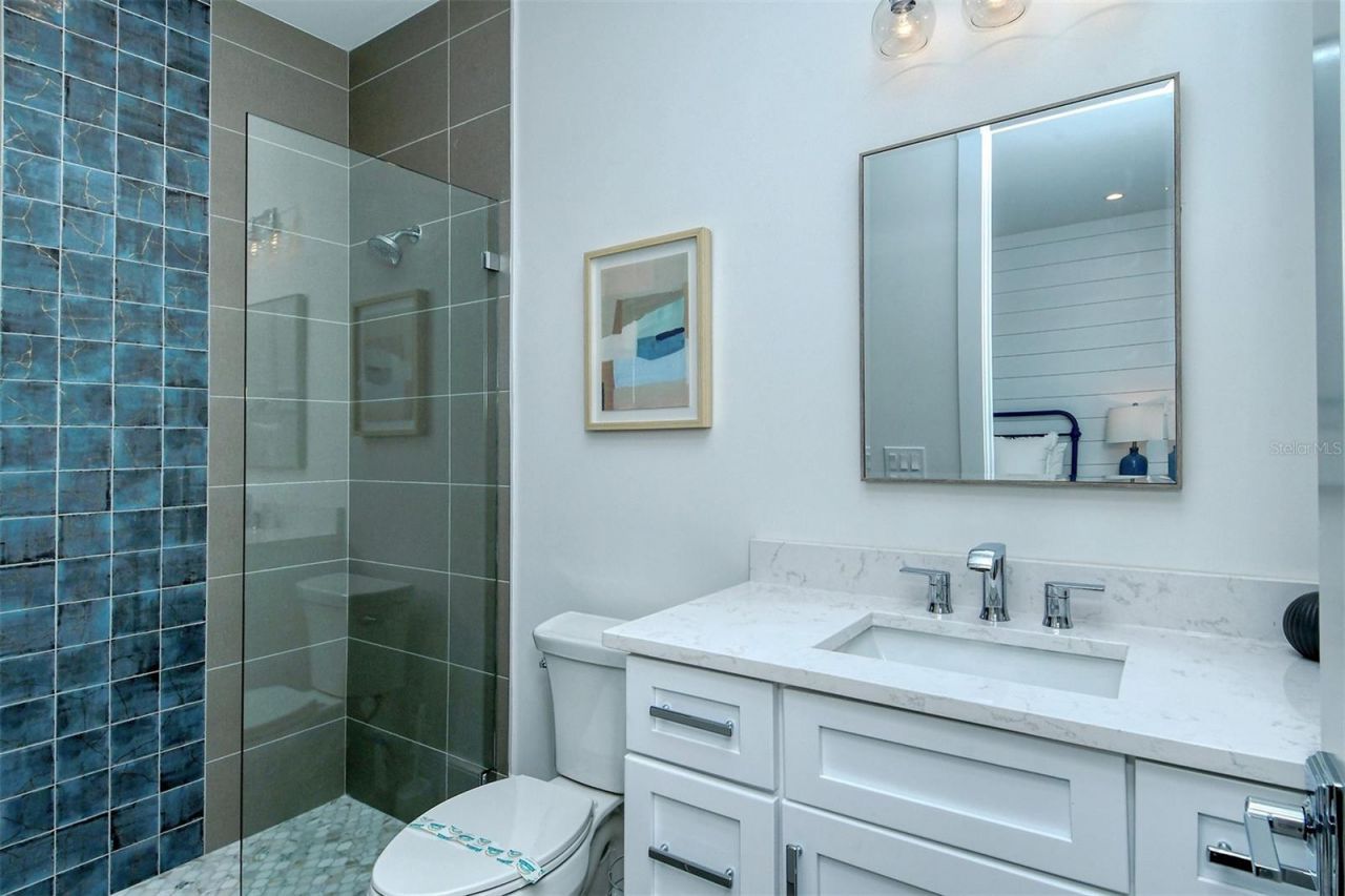 2406 Avenue C, Bradenton Beach, FL 34217 Photo