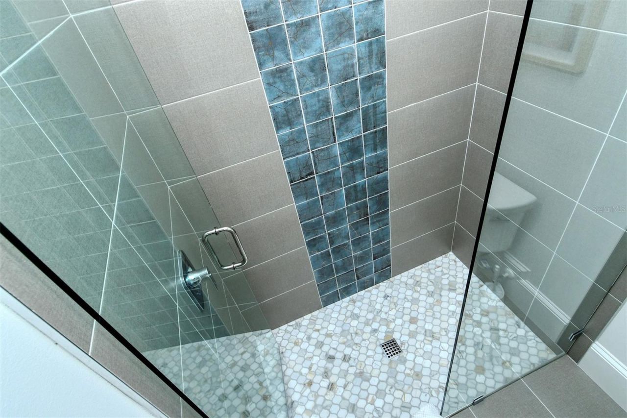 2406 Avenue C, Bradenton Beach, FL 34217 Photo