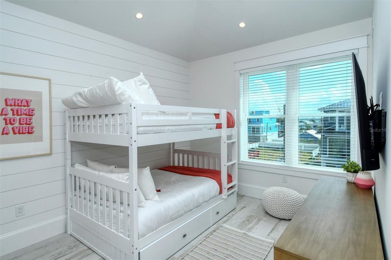 2406 Avenue C, Bradenton Beach, FL 34217 Photo