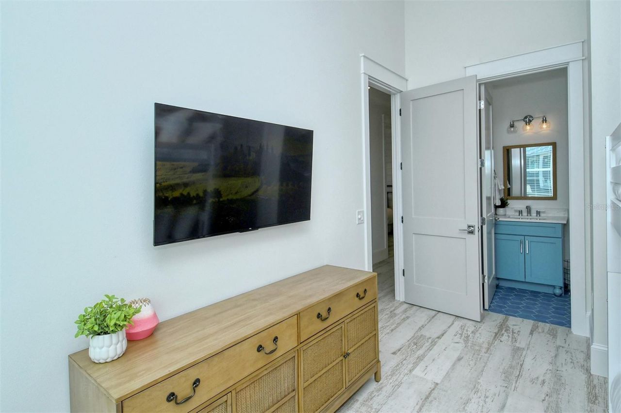 2406 Avenue C, Bradenton Beach, FL 34217 Photo