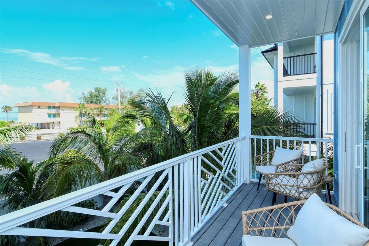 2406 Avenue C, Bradenton Beach, FL 34217 Photo