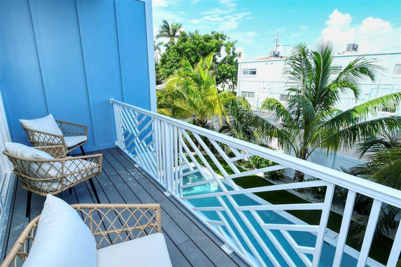 2406 Avenue C, Bradenton Beach, FL 34217 Photo