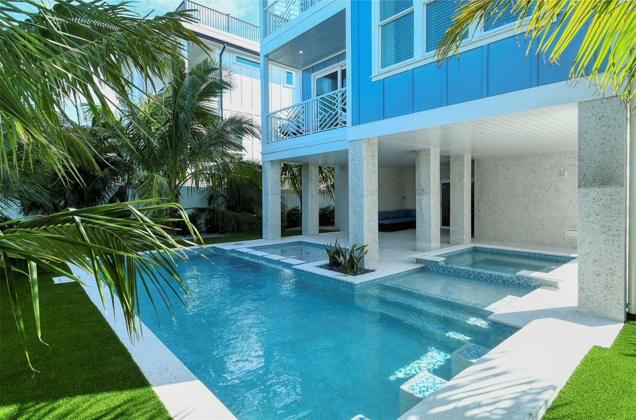 2406 Avenue C, Bradenton Beach, FL 34217 Photo