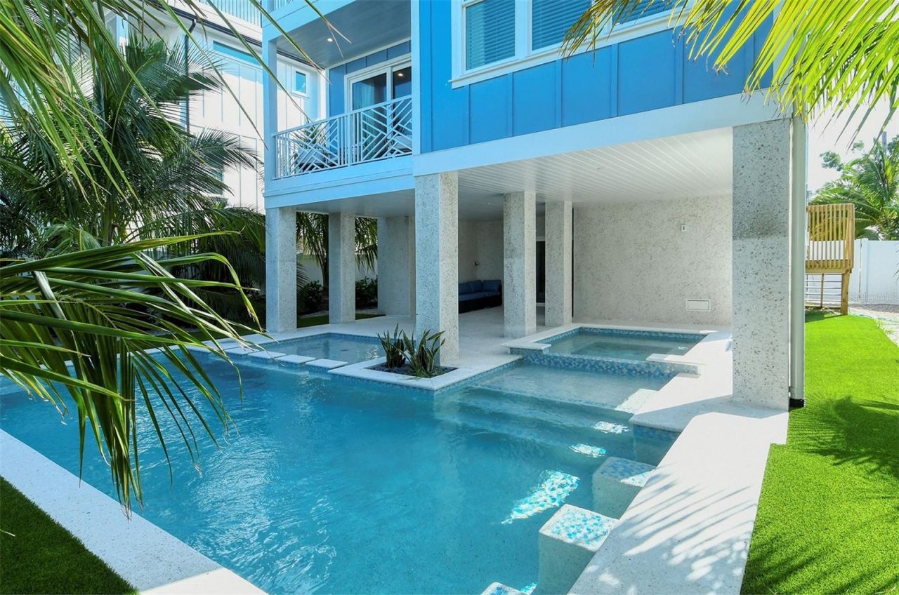 2406 Avenue C, Bradenton Beach, FL 34217 Photo