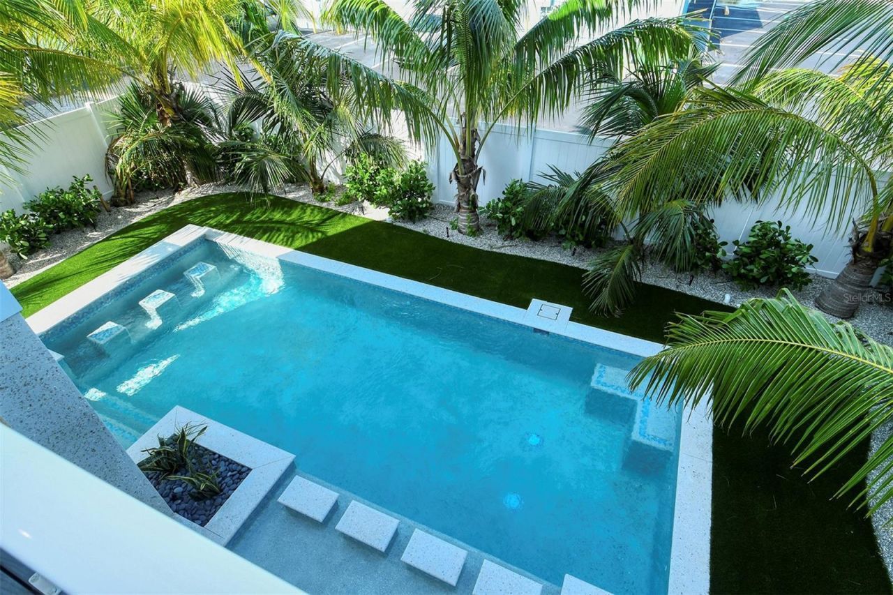 2406 Avenue C, Bradenton Beach, FL 34217 Photo