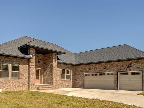 8629 Savoy Lane, O'Fallon, IL 62269