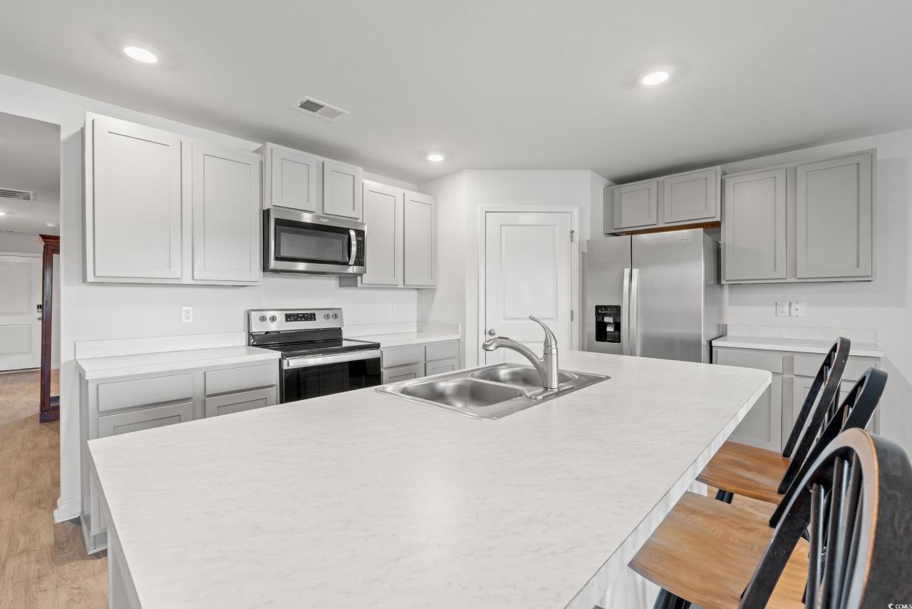 518 Sugar Pine Dr. Photo 6