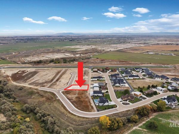 21313 Beechcraft Cir, Greenleaf, ID 83626