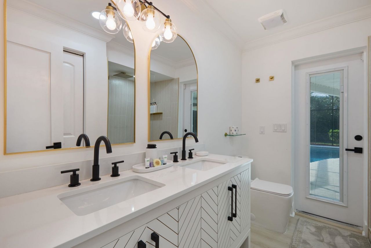 1224 Kittiwake Cir, Sanibel, FL 33957 Photo
