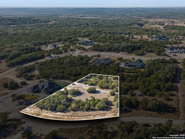 1713 Paradise Parkway, Canyon Lake, TX 78133
