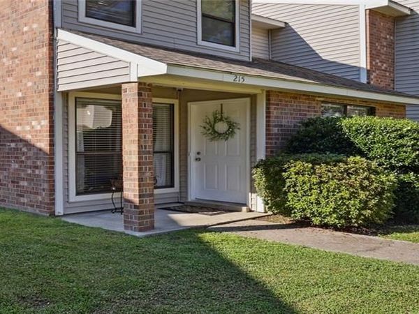 215 PINERIDGE Court, Unit ., Mandeville, LA 70448