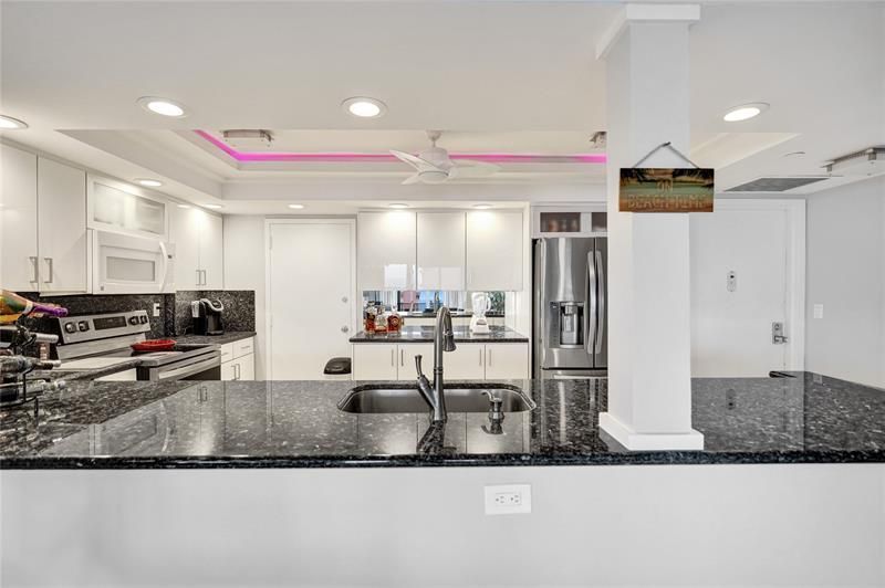 1150 Hillsboro Mile, Unit 1016, Hillsboro Beach, FL 33062 Photo