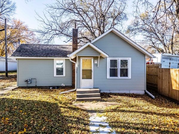 1309 Grandview Avenue, Waterloo, IA 50703