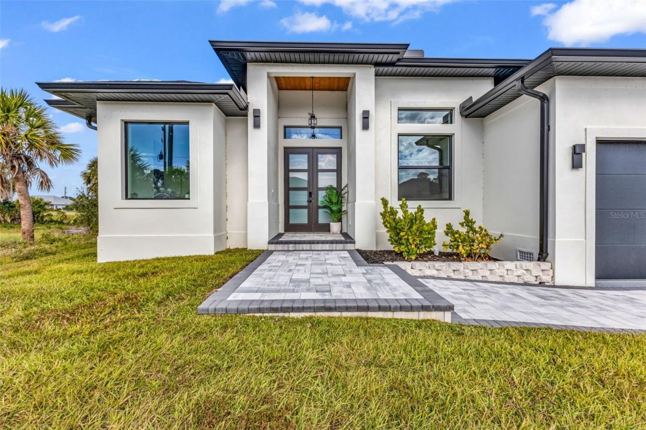 1168 Boundary Boulevard, Rotonda West, FL 33947 Photo