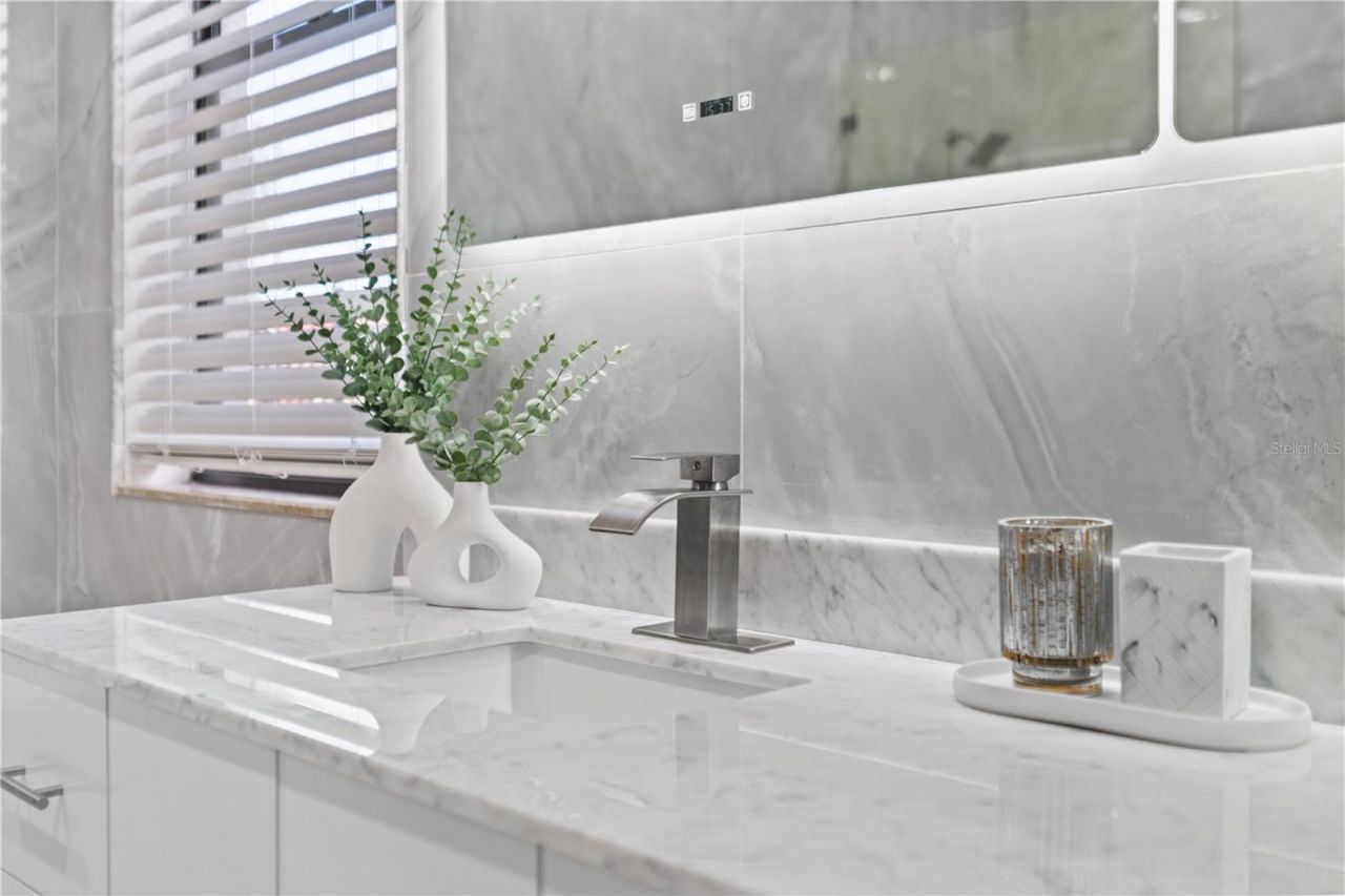 2550 Grand Lakeside Drive, Palm Harbor, FL 34684 Photo