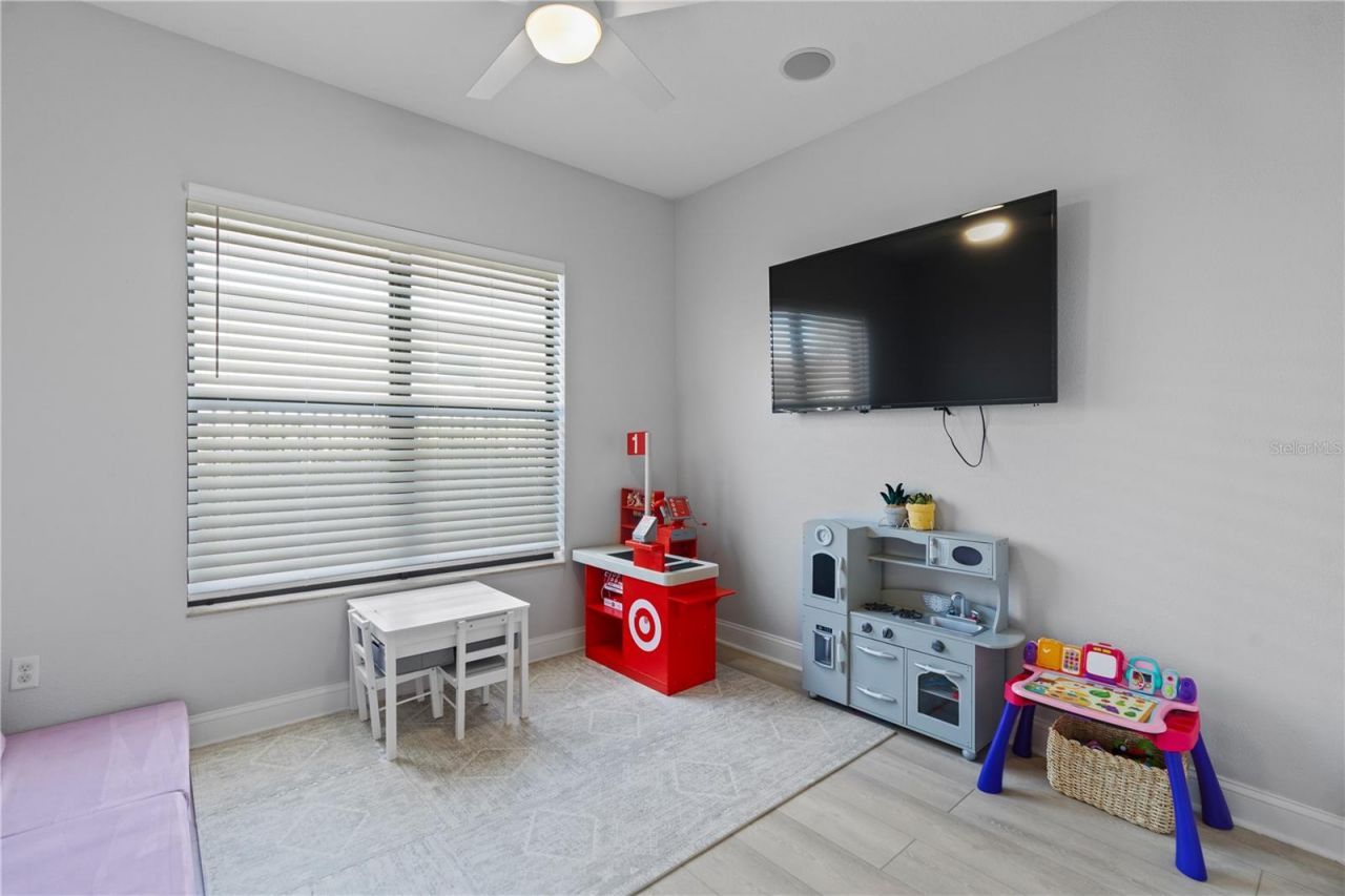 2550 Grand Lakeside Drive, Palm Harbor, FL 34684 Photo