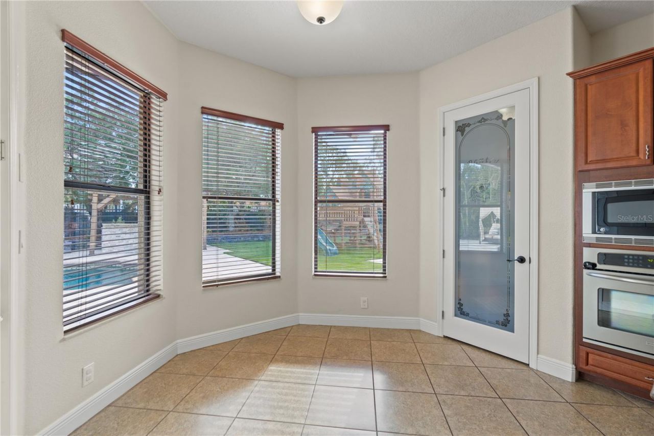 2550 Grand Lakeside Drive, Palm Harbor, FL 34684 Photo