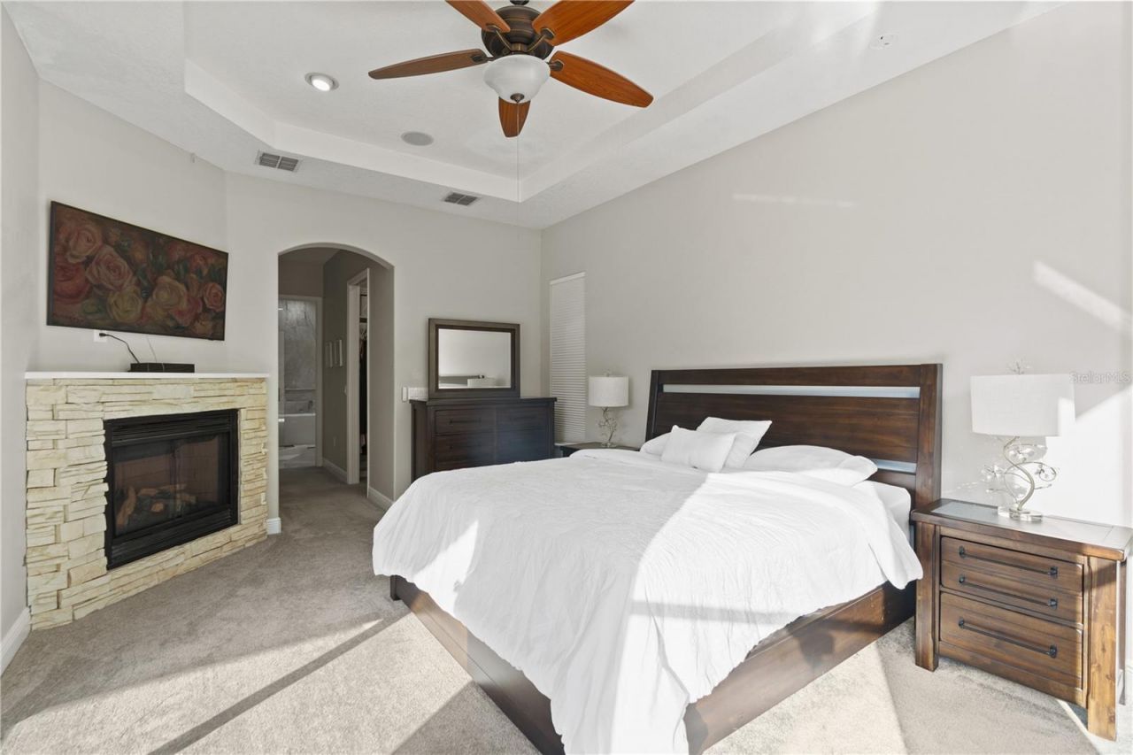 2550 Grand Lakeside Drive, Palm Harbor, FL 34684 Photo