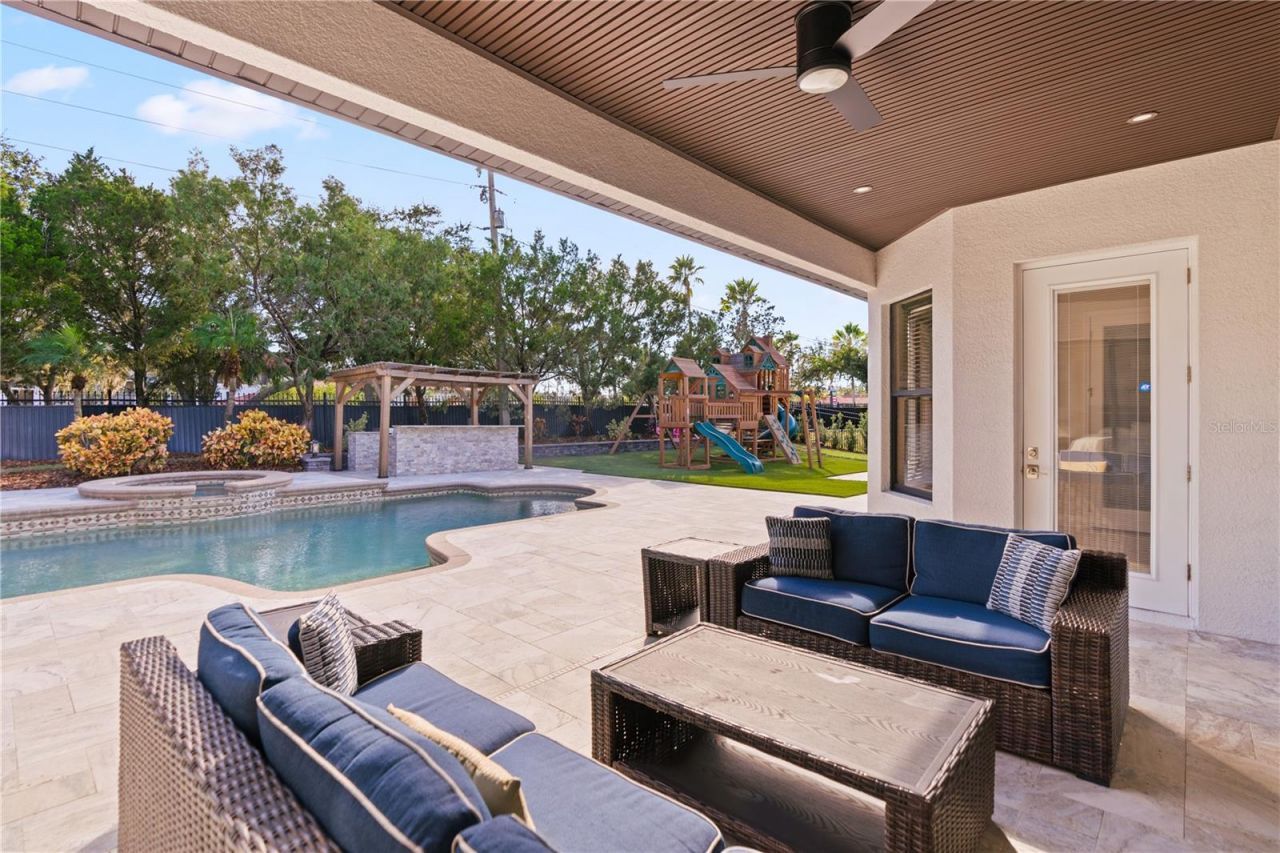 2550 Grand Lakeside Drive, Palm Harbor, FL 34684 Photo