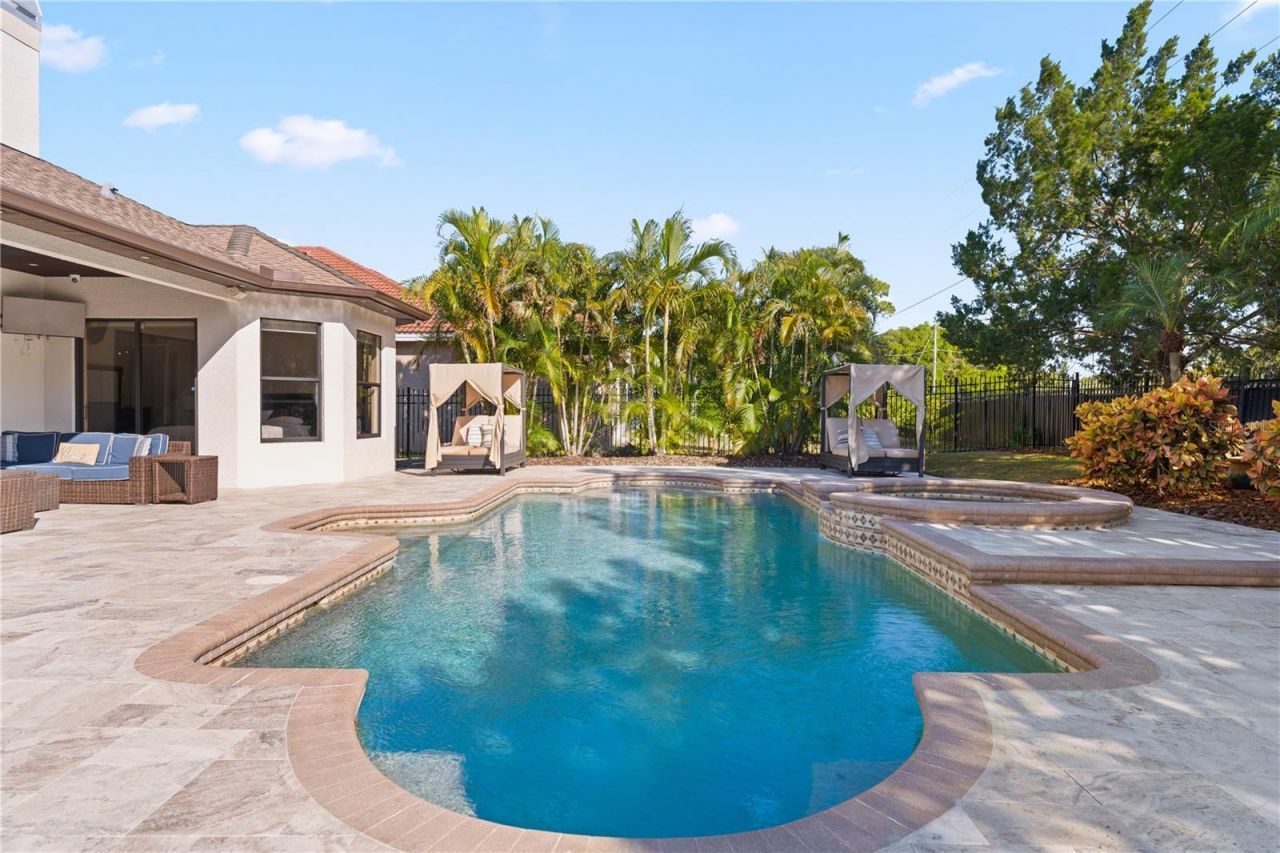 2550 Grand Lakeside Drive, Palm Harbor, FL 34684 Photo