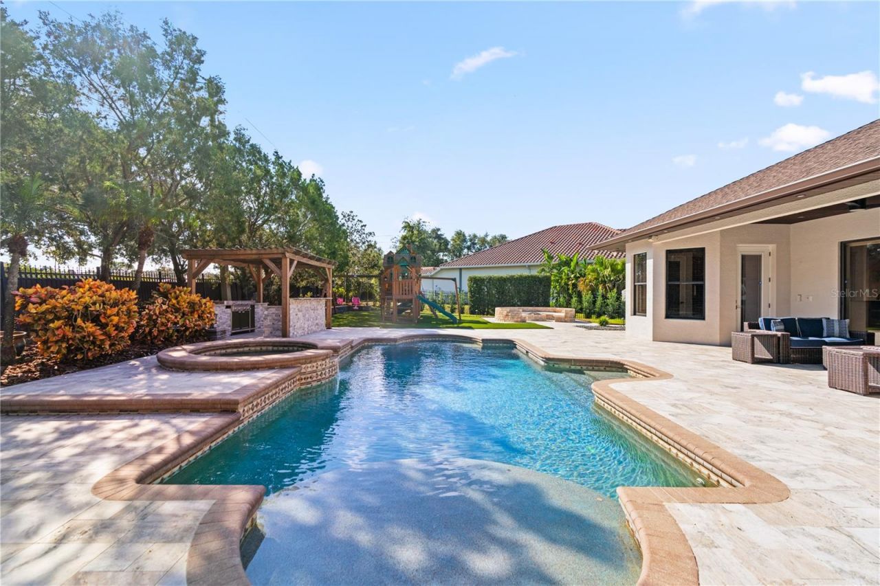 2550 Grand Lakeside Drive, Palm Harbor, FL 34684 Photo