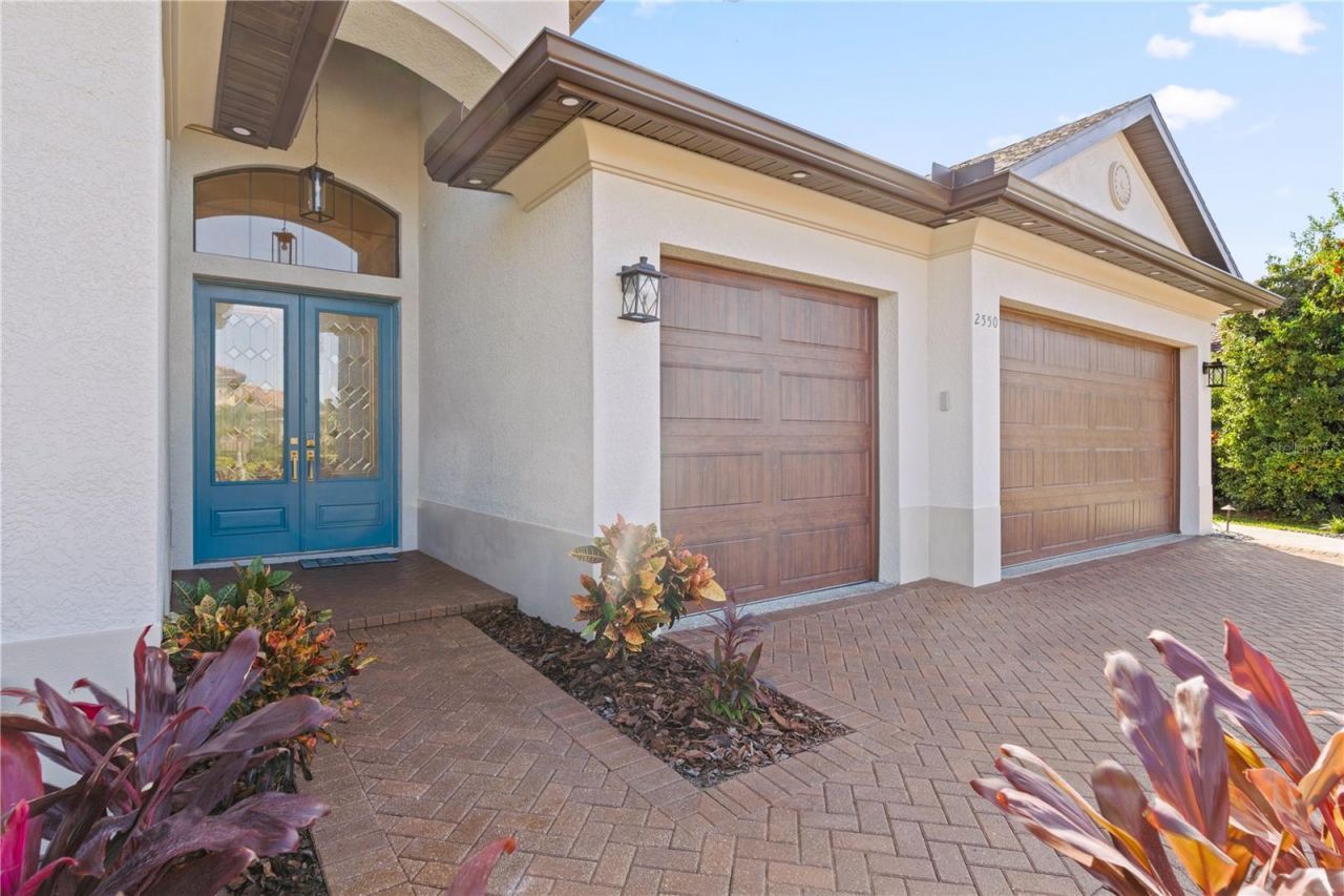 2550 Grand Lakeside Drive, Palm Harbor, FL 34684 Photo