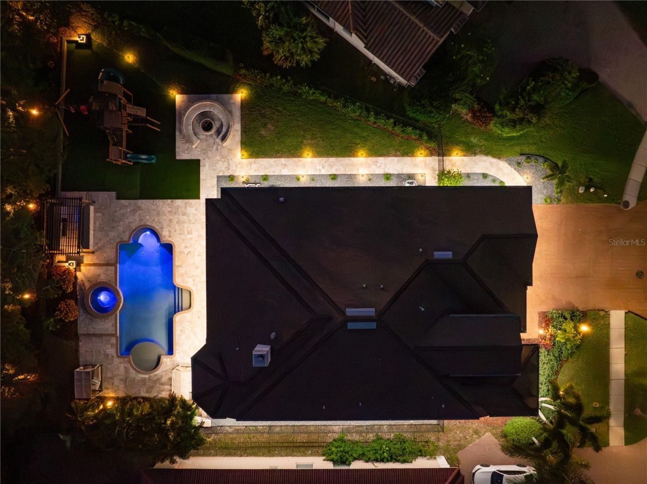 2550 Grand Lakeside Drive, Palm Harbor, FL 34684 Photo