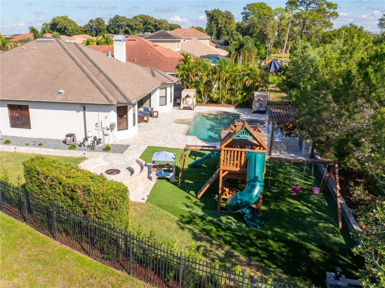 2550 Grand Lakeside Drive, Palm Harbor, FL 34684 Photo