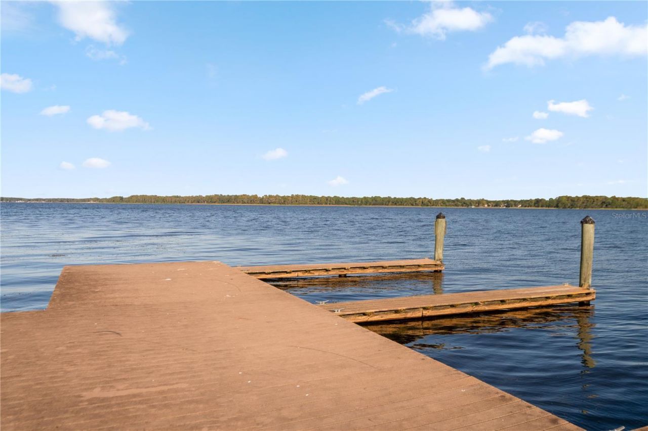 2550 Grand Lakeside Drive, Palm Harbor, FL 34684 Photo