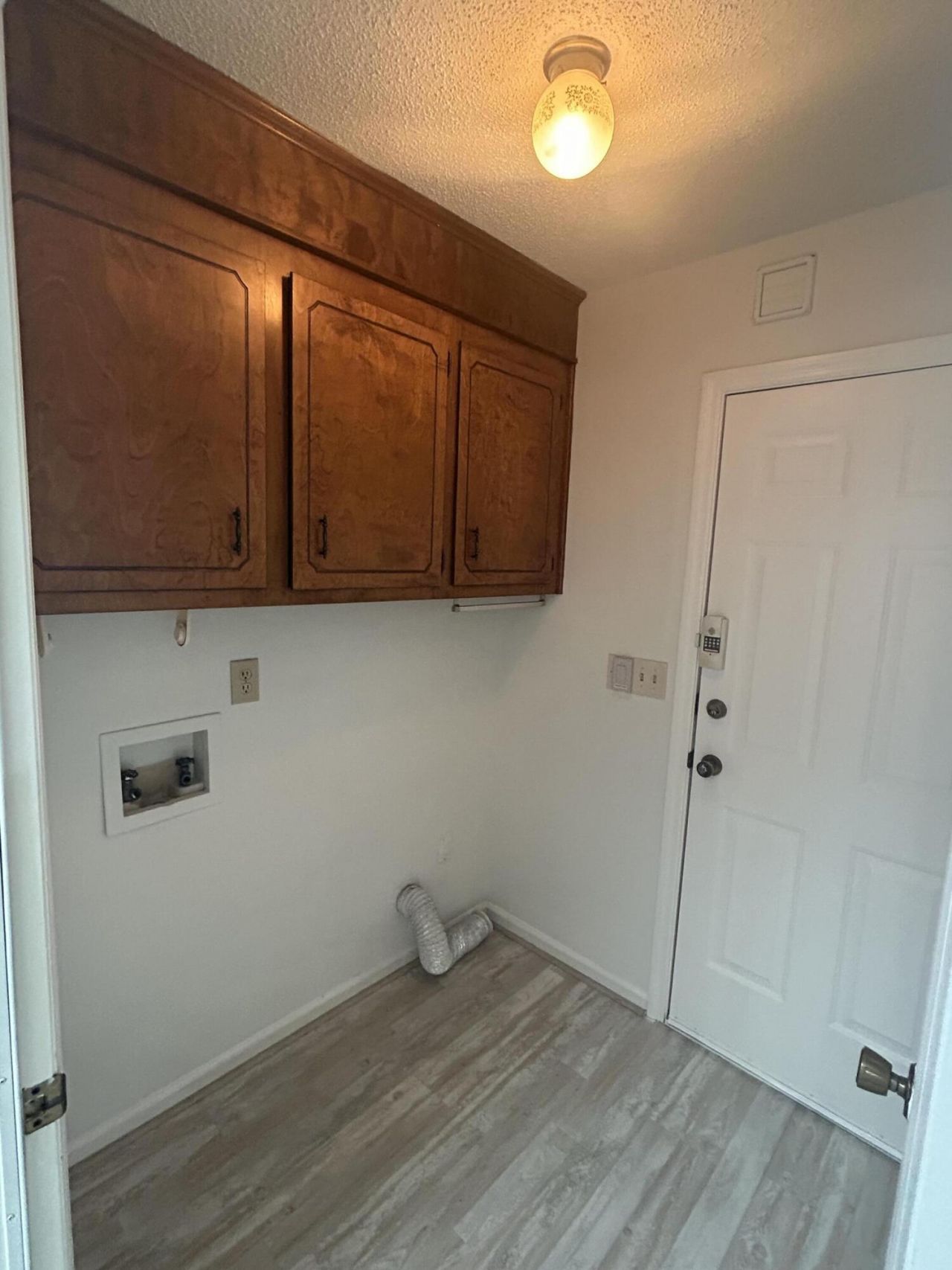 7744 Rosin Drive Photo 24