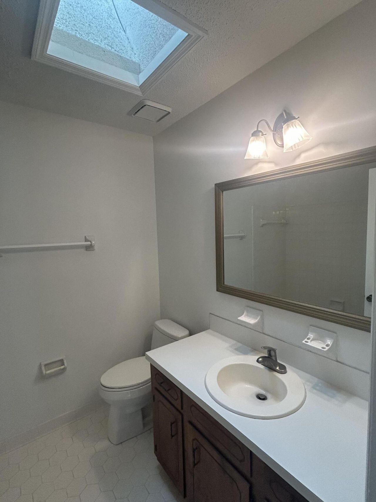 7744 Rosin Drive Photo 25