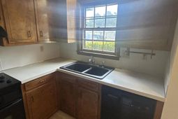 7744 Rosin Drive photo 4