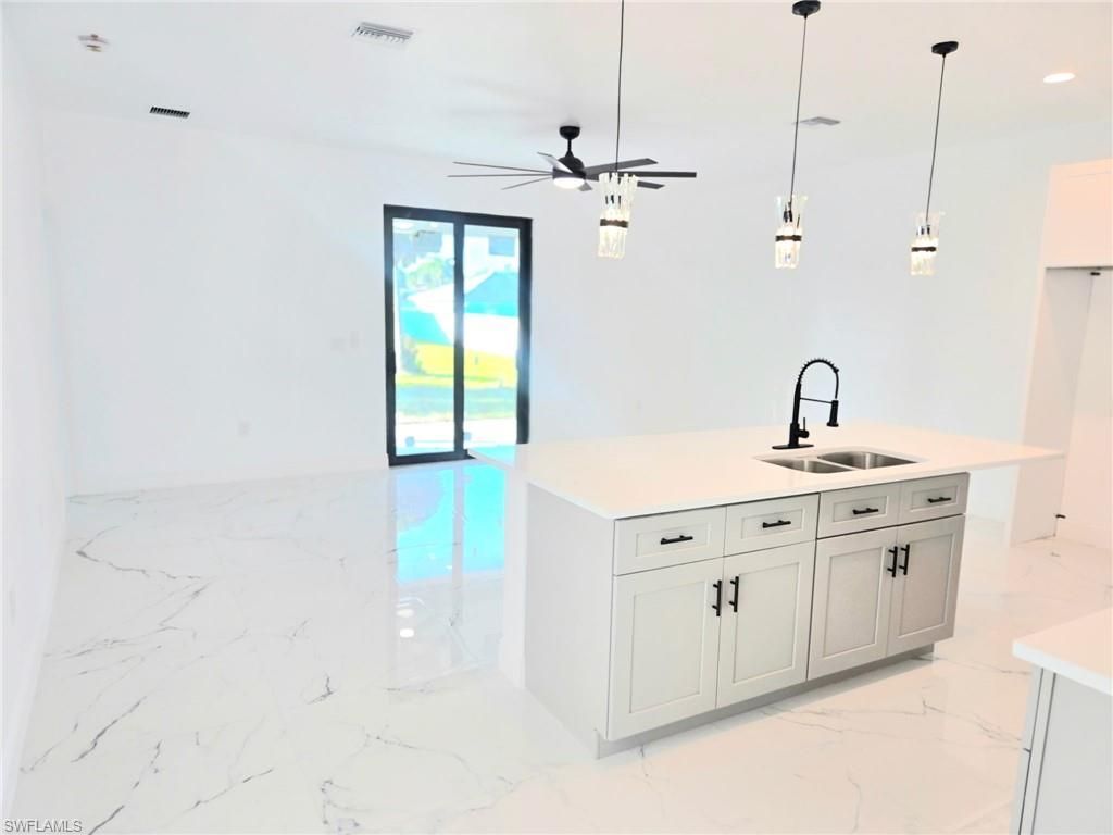 3248 Franklin St, Fort Myers, FL 33916 Photo