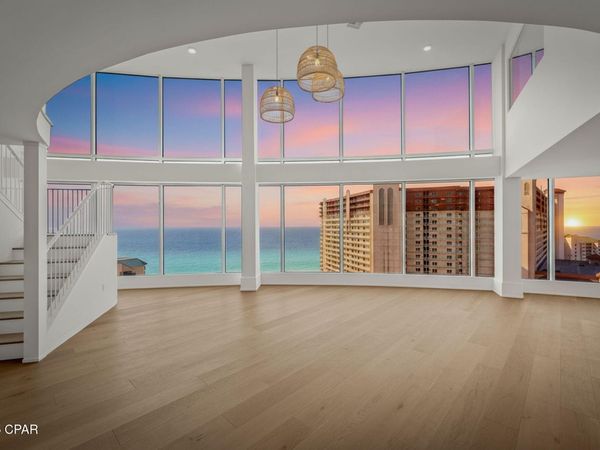 9860 S Thomas Drive, Unit L17, Panama City Beach, FL 32408