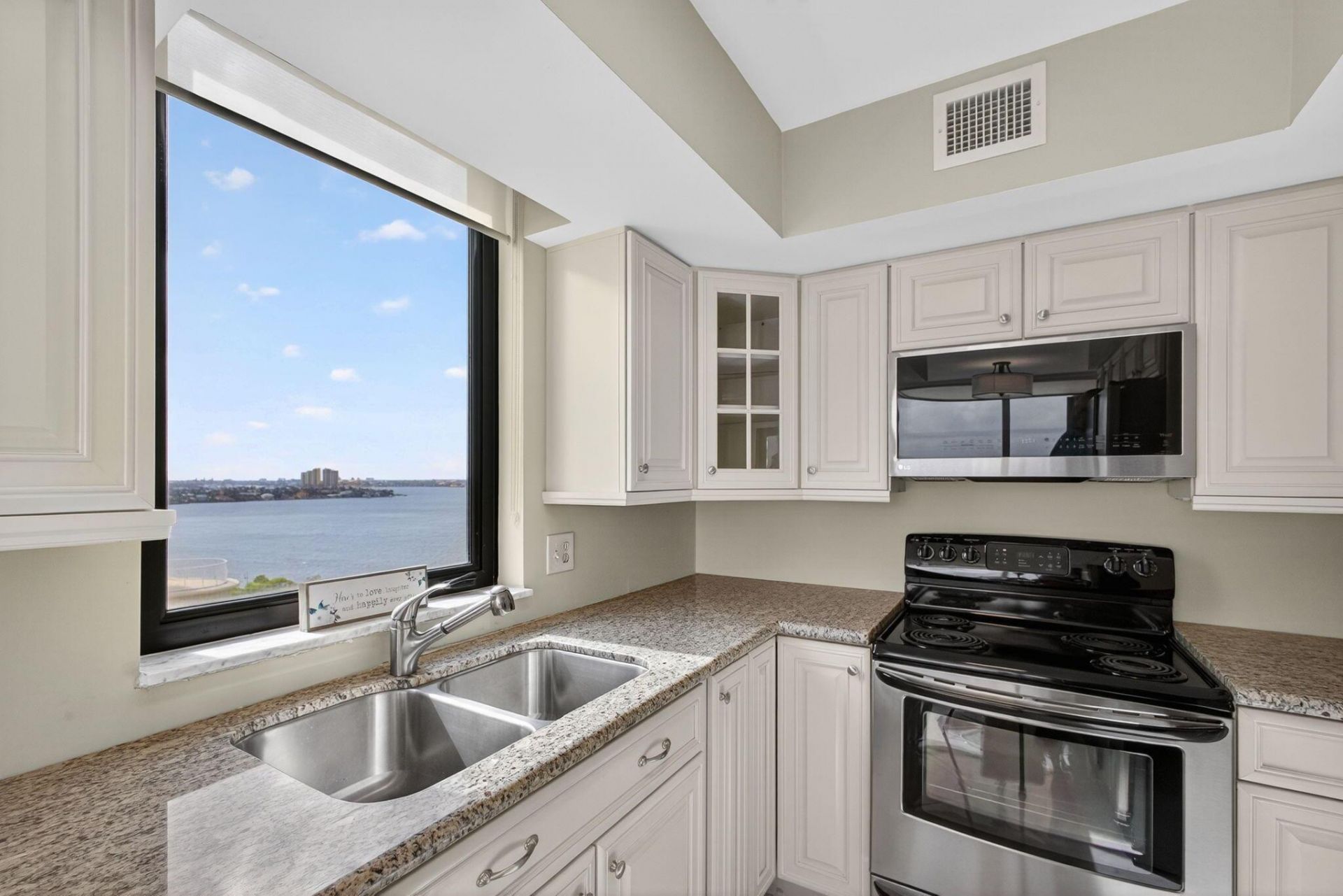 5380 N Ocean Drive, Unit 12c, Singer Island, FL 33404 Photo