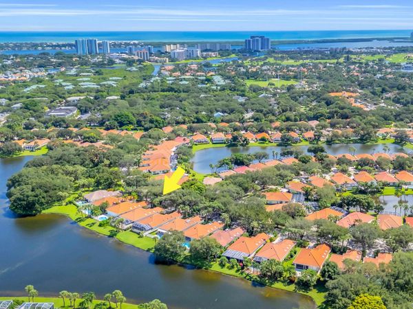 279 Kelsey Park Circle, Palm Beach Gardens, FL 33410