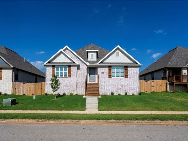 4206 SW Adams Road, Bentonville, AR 72713