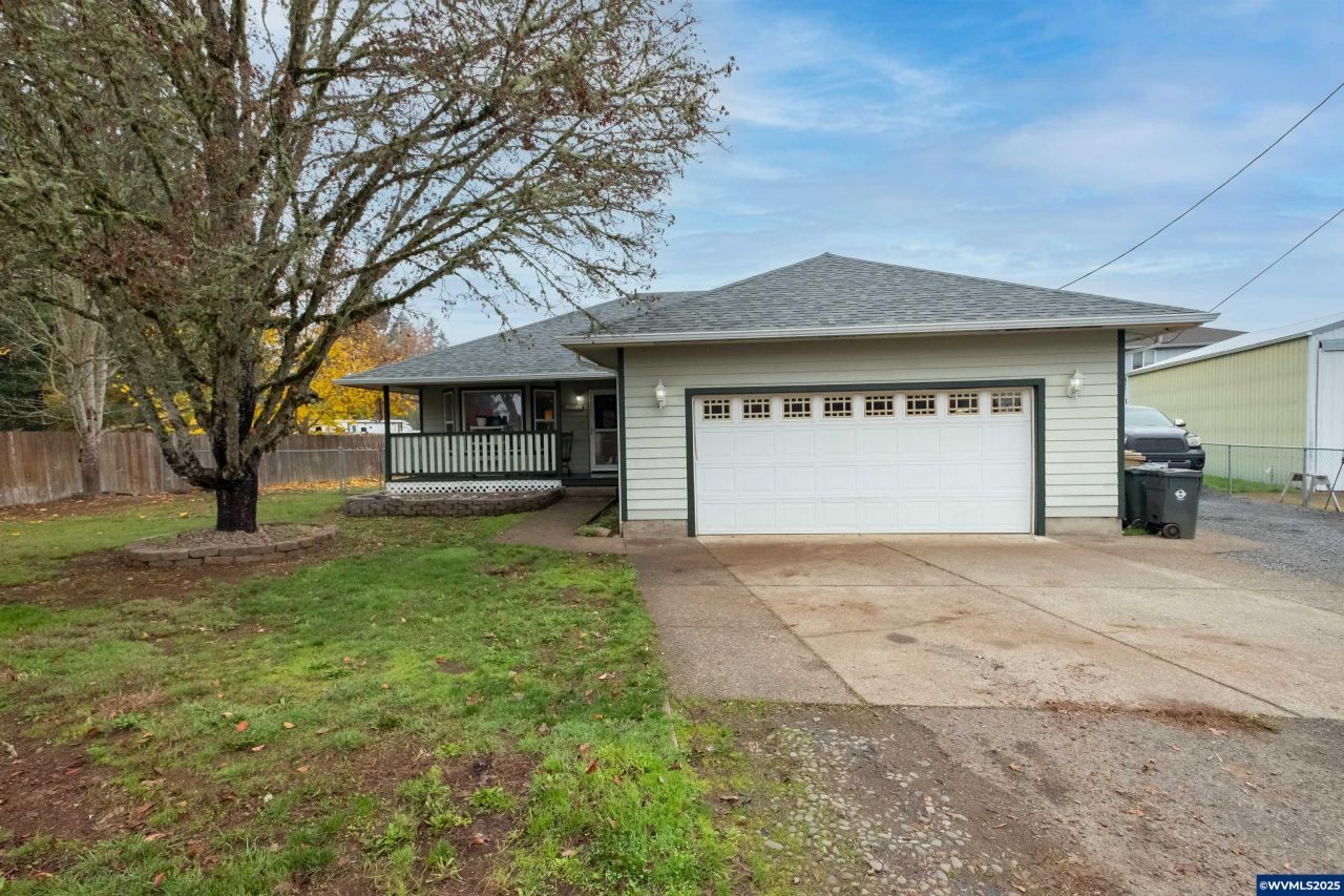 1417 47th Av, Sweet Home, OR 97386 Main Photo
