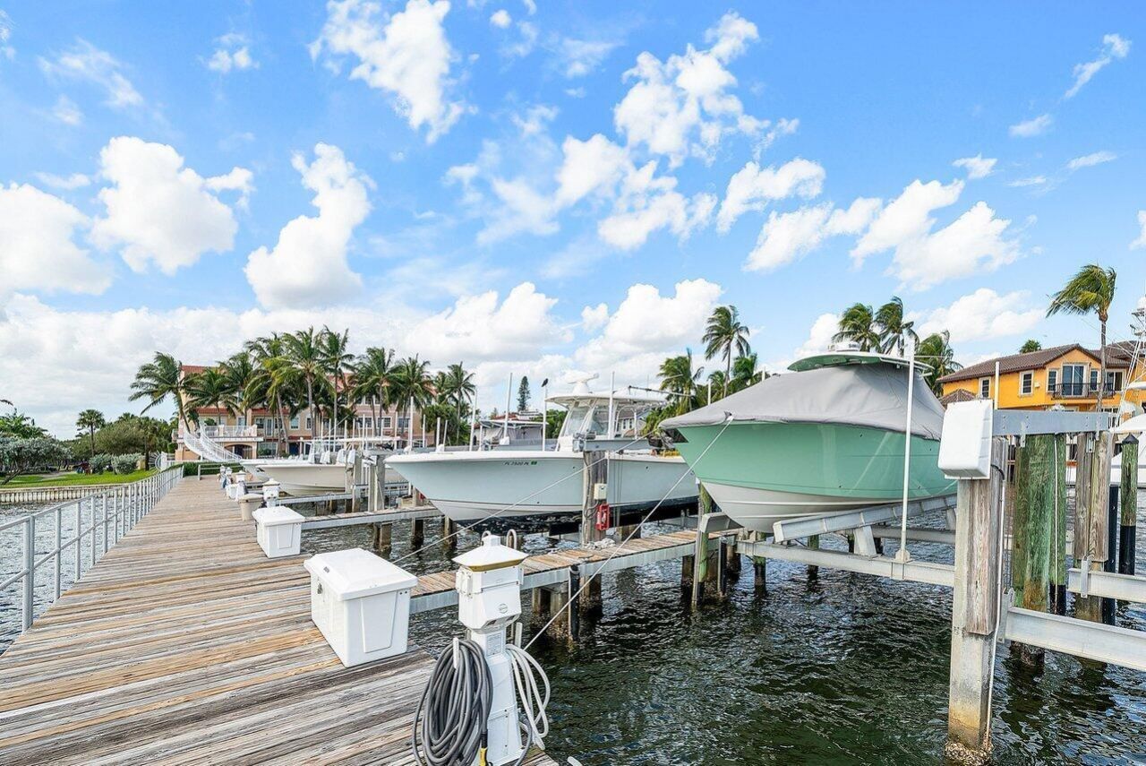 124 Harbors Way, Boynton Beach, FL 33435 Photo