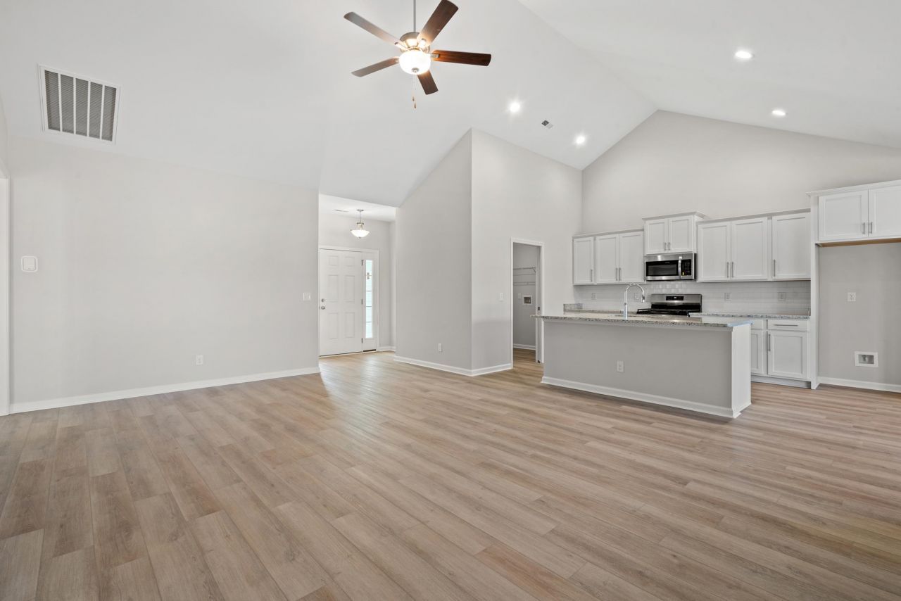 1242 Cypress Shoal Dr. Photo 5