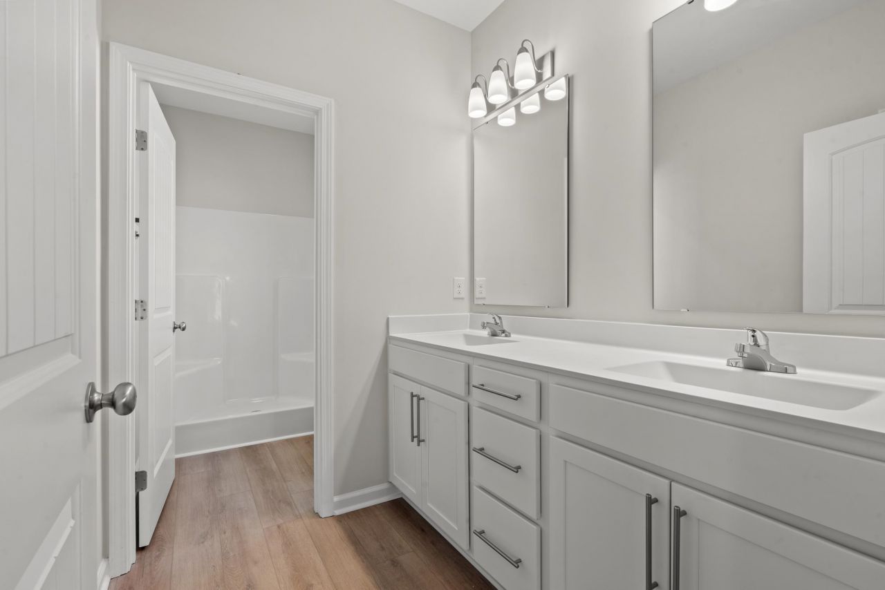 1242 Cypress Shoal Dr. Photo 9